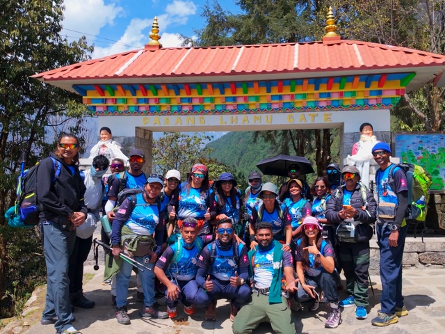 Trek to Lukla