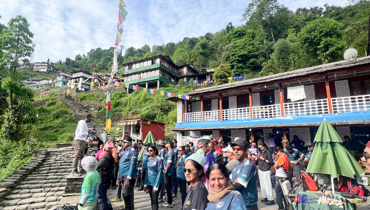 Trek to Deurali