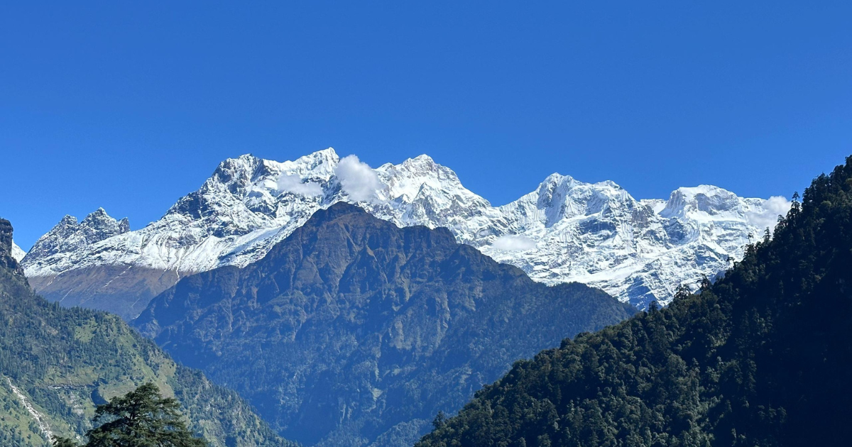 Annapurna Circuit Trek mountain viewpoint